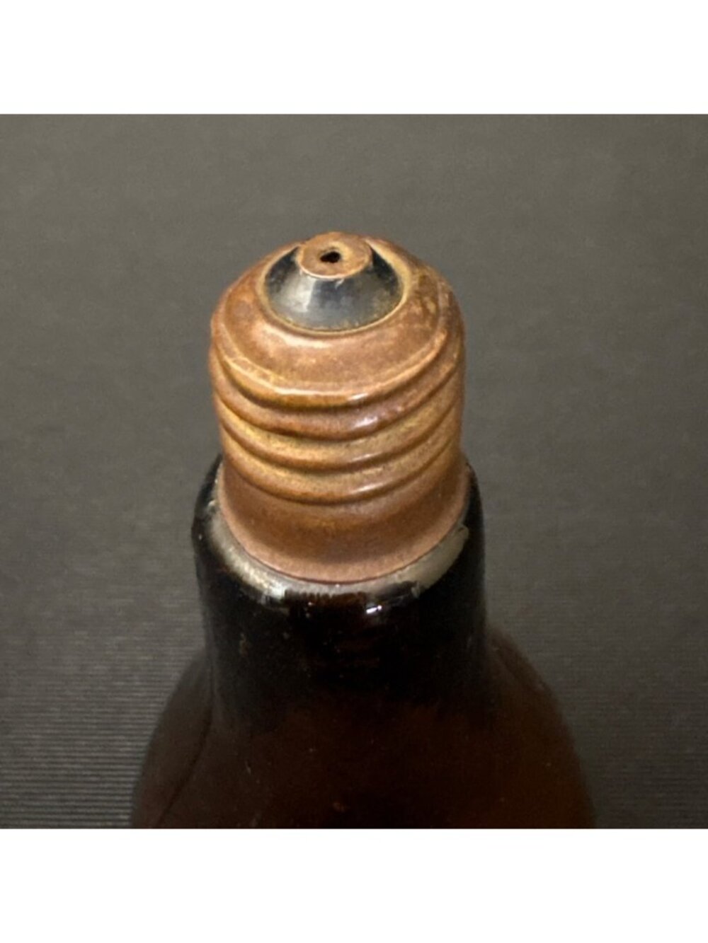 Vintage Amber Glass Light Bulb Bottle Salt Pepper Shaker Metal Lid Brass Bronze - Picture 12 of 16